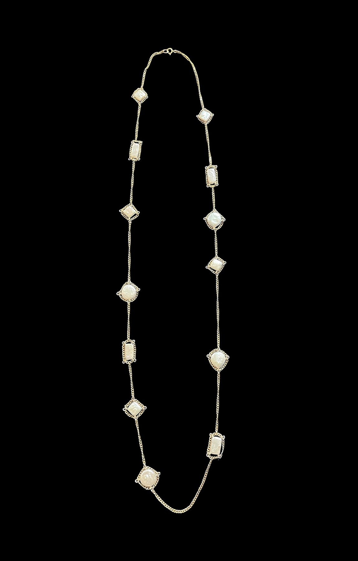 Pearl Station Neck